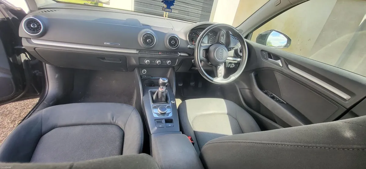 Audi A3 2018 - Image 4