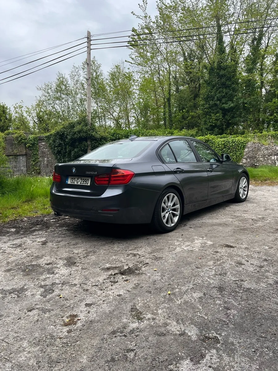 BMW 320d automatic - Image 2