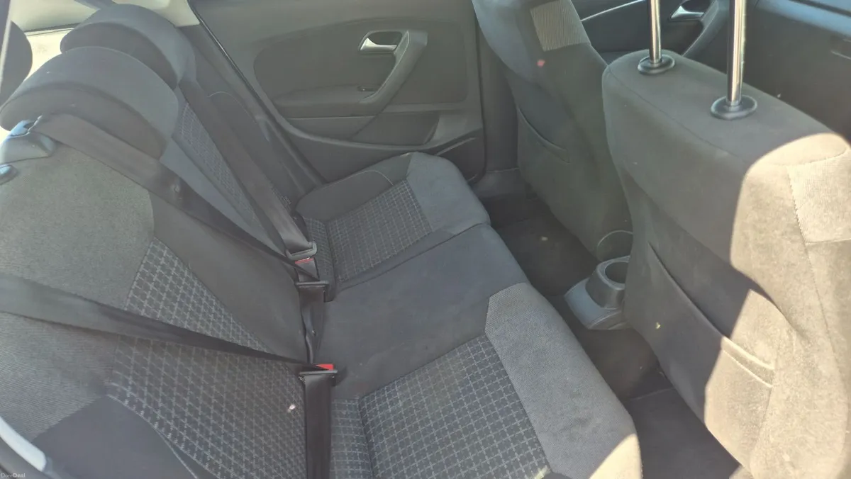 Volkswagen Polo 2015 - Image 4