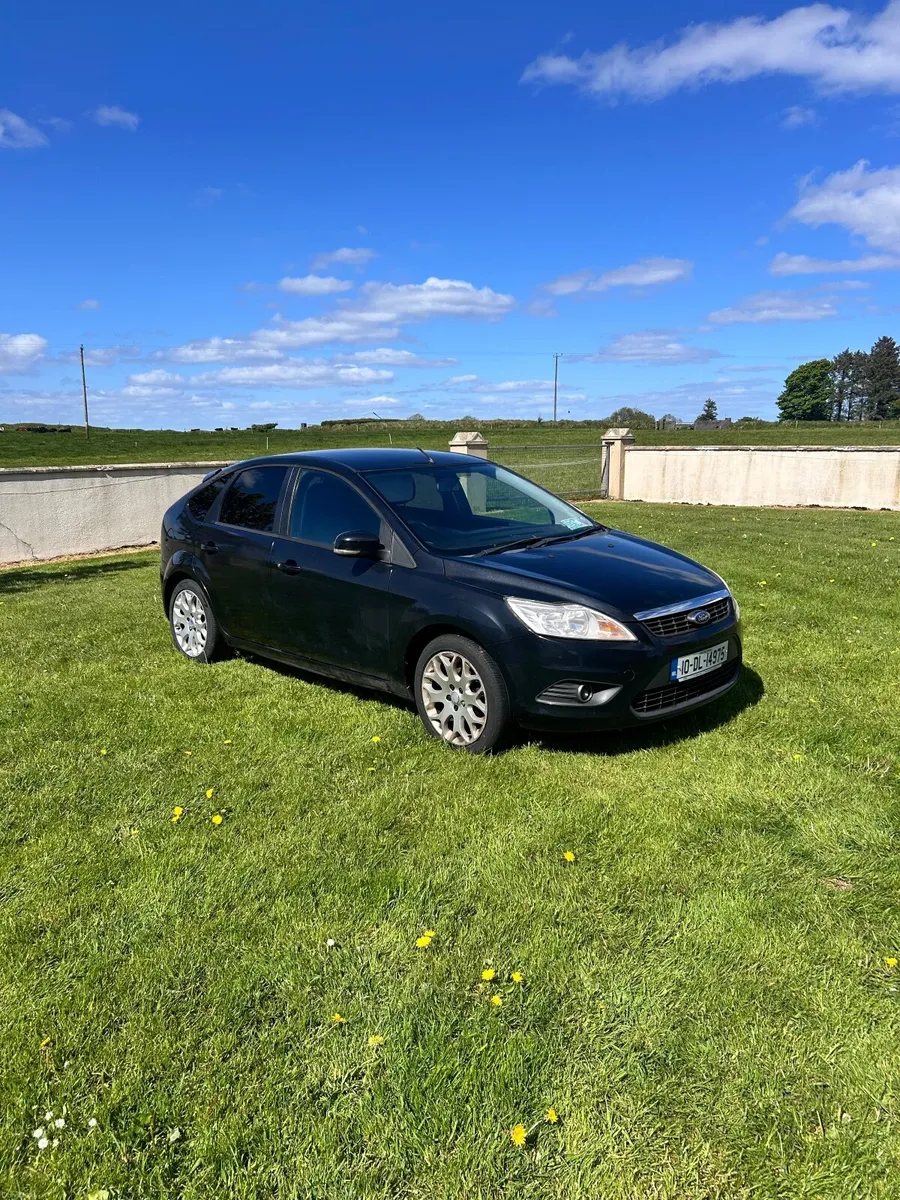 Ford Focus 2010 - Image 1