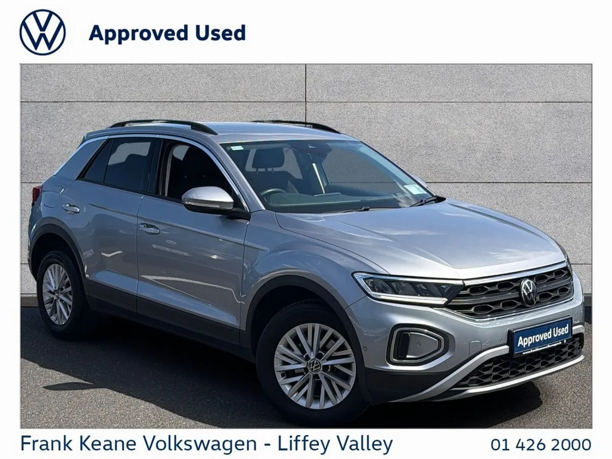 Volkswagen T-Roc LIFE 1.0 TSI 110HP *CARPLAY & AND - Image 1