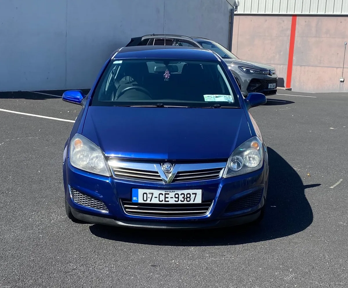 Astra, Diesel, Nct 02.27 & Tax 10.26. €1350 Ono - Image 2