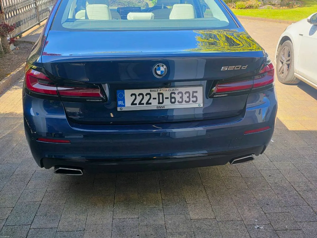 Bmw 520d 2022 - Image 2