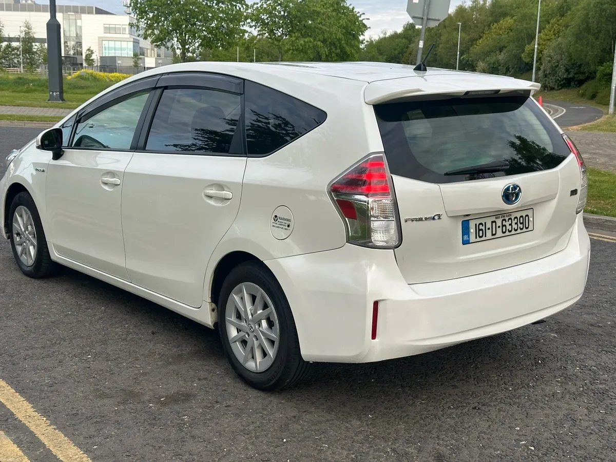 TOYOTA PRIUS HYBRID 2016 PLUS 7 SEATS - Image 3