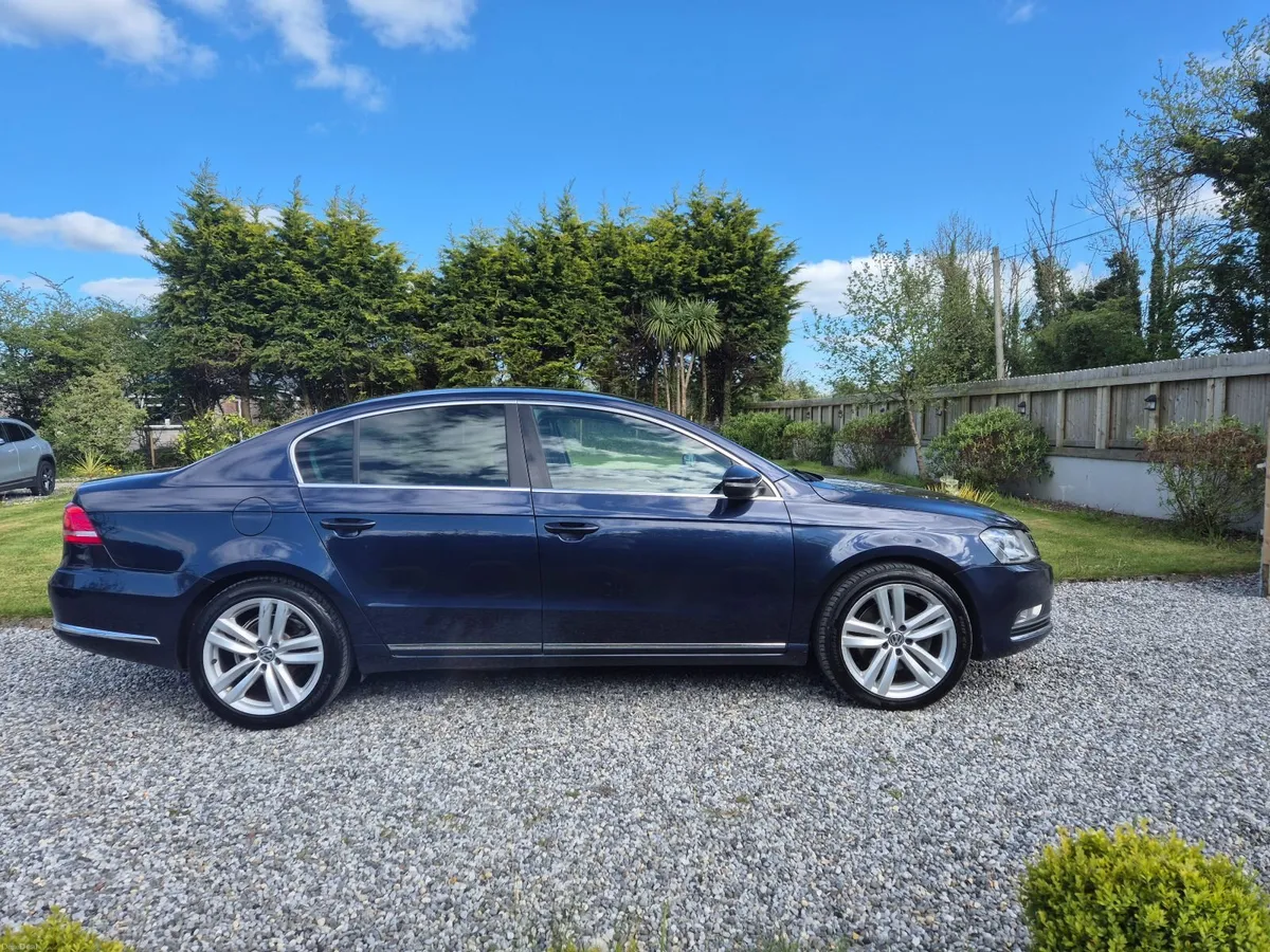 Volkswagen Passat 2014 executive style - Image 4