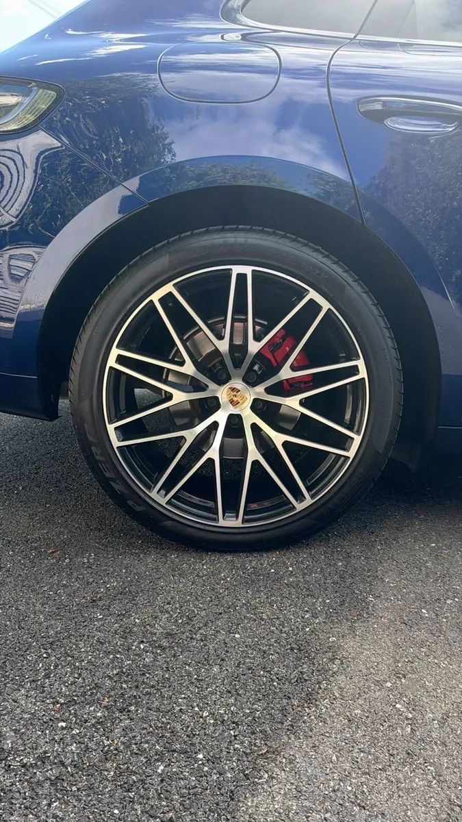 2023 Porsche Macan S 7 Speed AUTO - Image 4