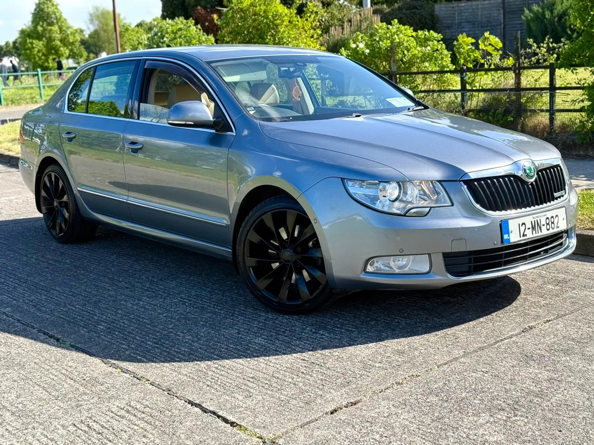12 Superb 1.6 TDi Huge Speck ! Nct Tax - Image 1