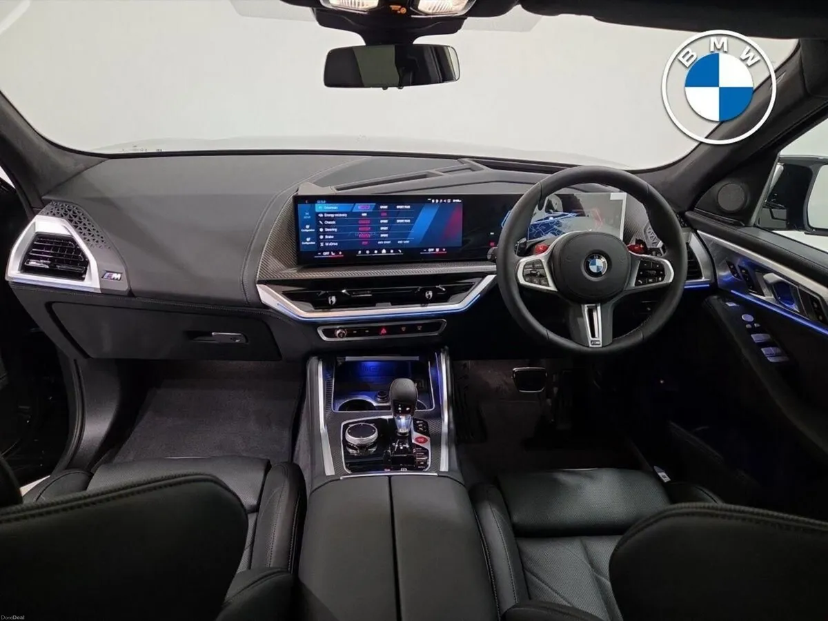 BMW XM 50e - Image 4