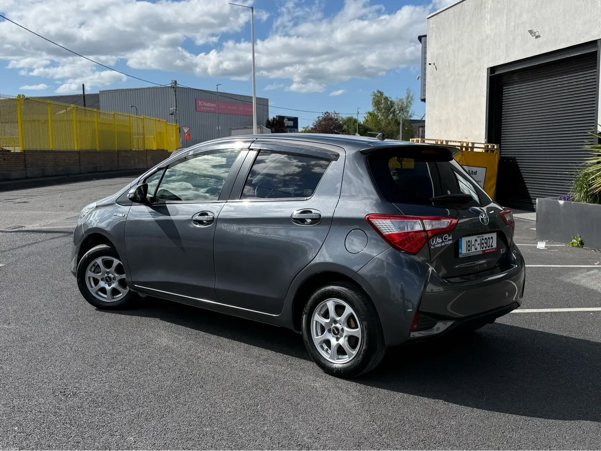 2018 Toyota Yaris 1.5 Hybrid Automatic 48000 KM - Image 4
