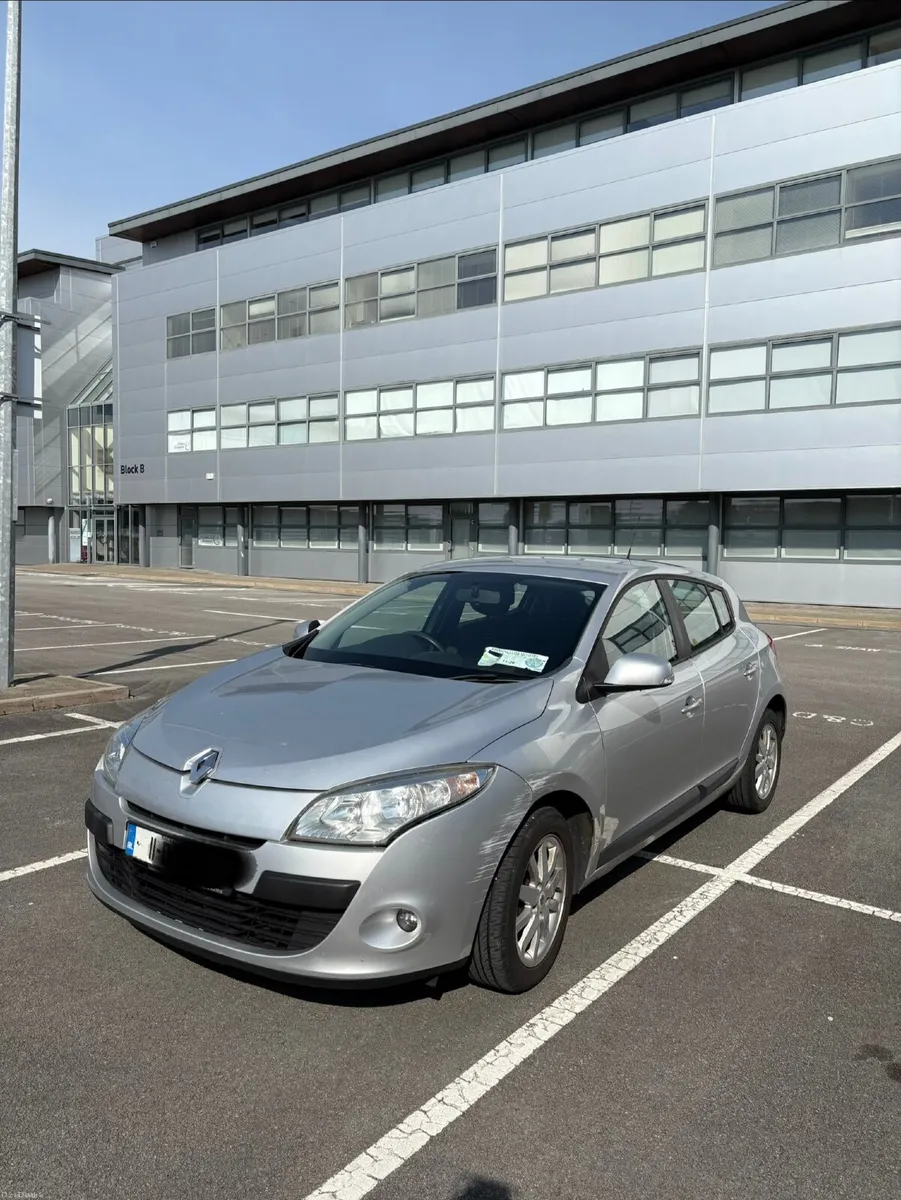 Renault Megane 2011 - Image 2