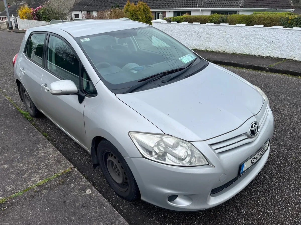 Toyota Auris 2012 - Image 4