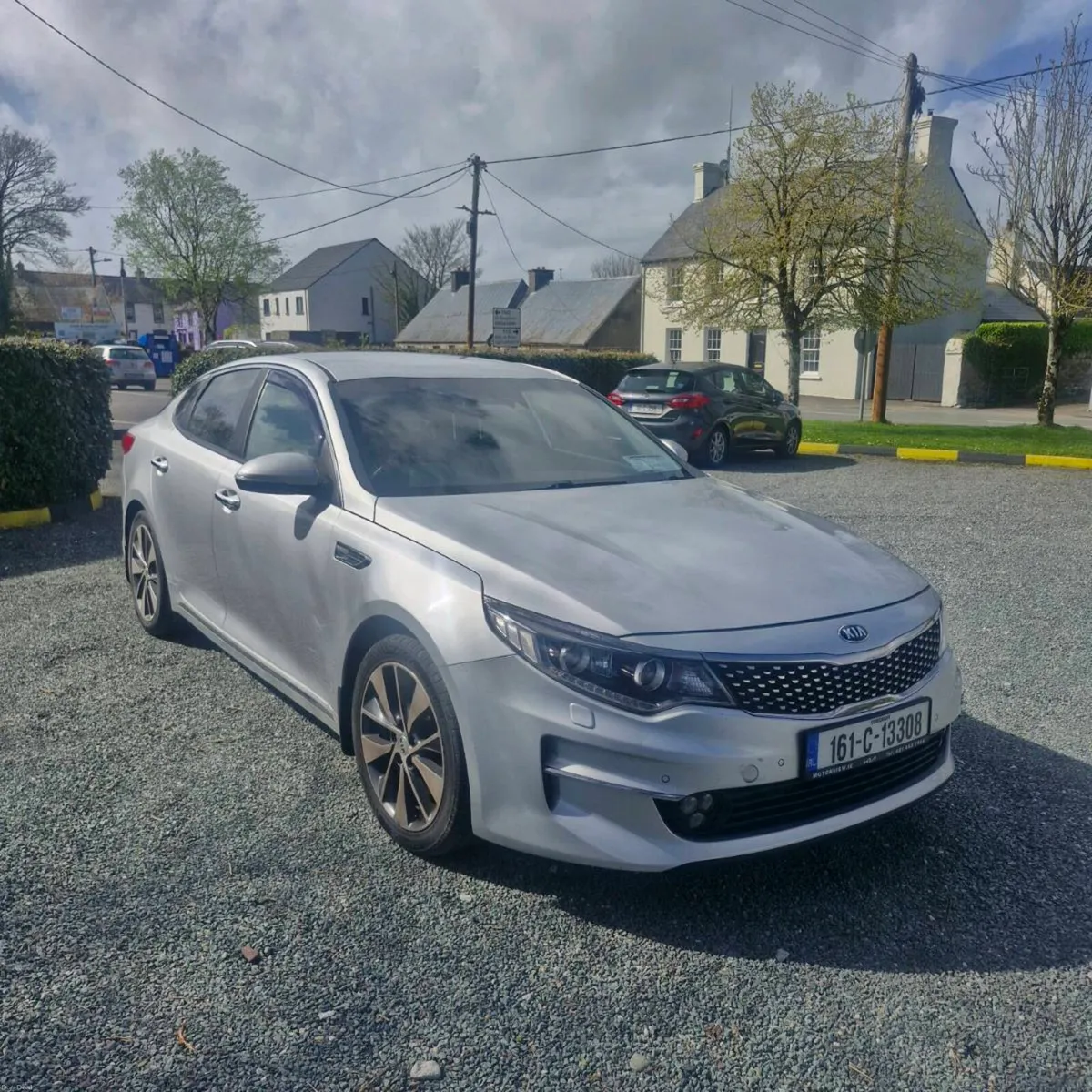 Kia Optima 1.7D Platinum - Image 2