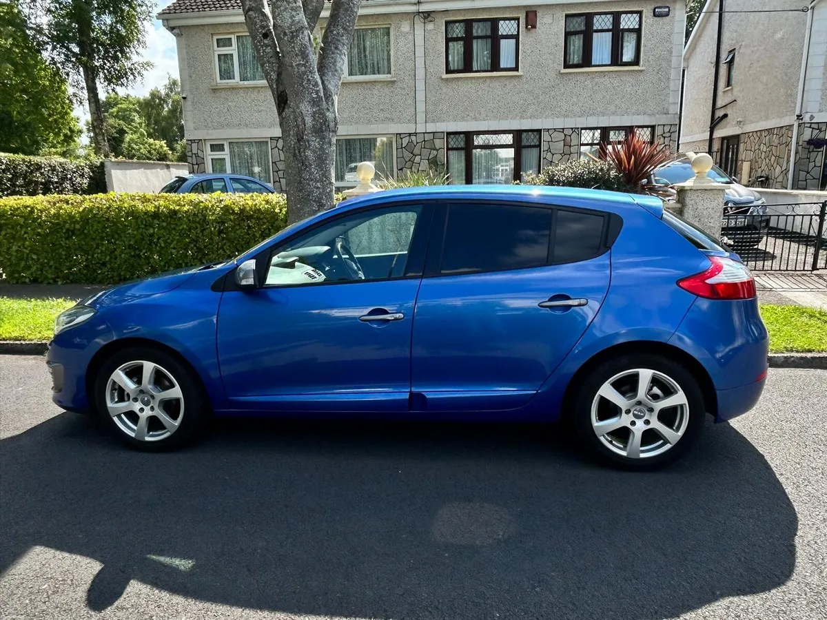 Renault Megane 2015 - Image 2