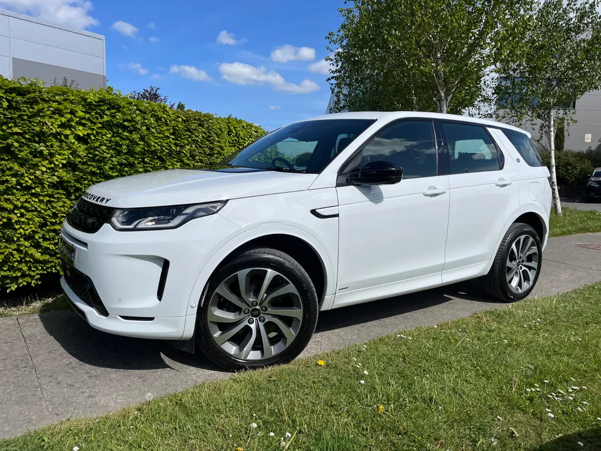Land Rover Discovery Sport 2021 RDYN HSE P300e - Image 5