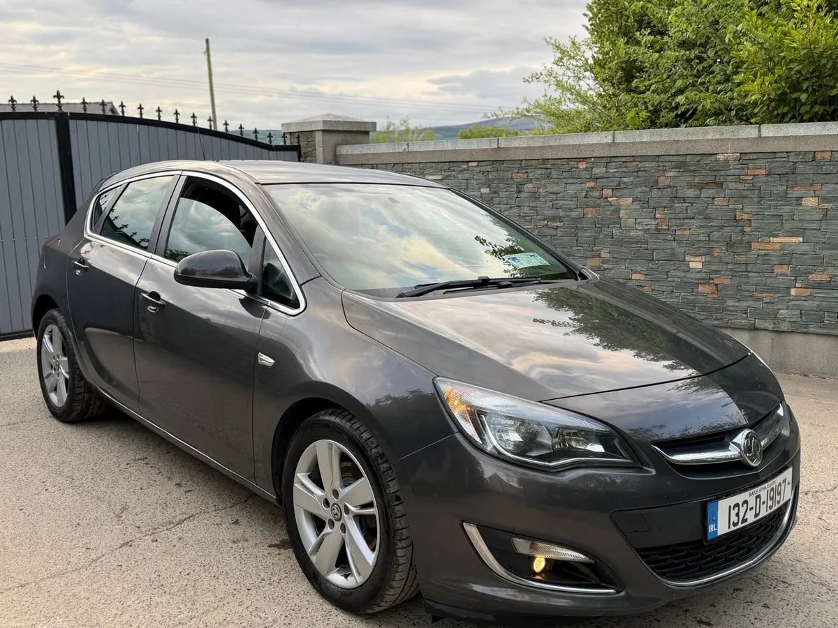 2013 (132)Opel Astra New Nct - Image 1