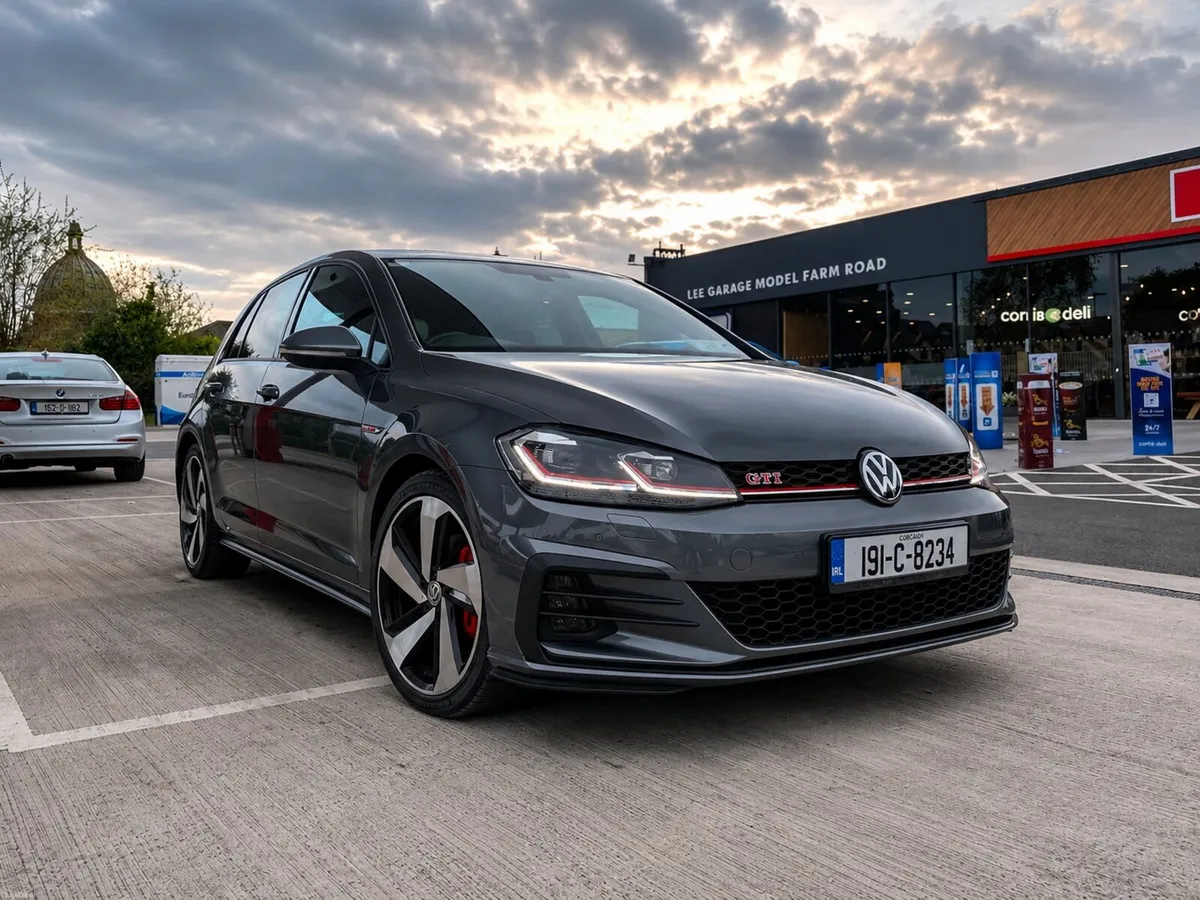 Golf GTI Performance Pack Manual - Image 1