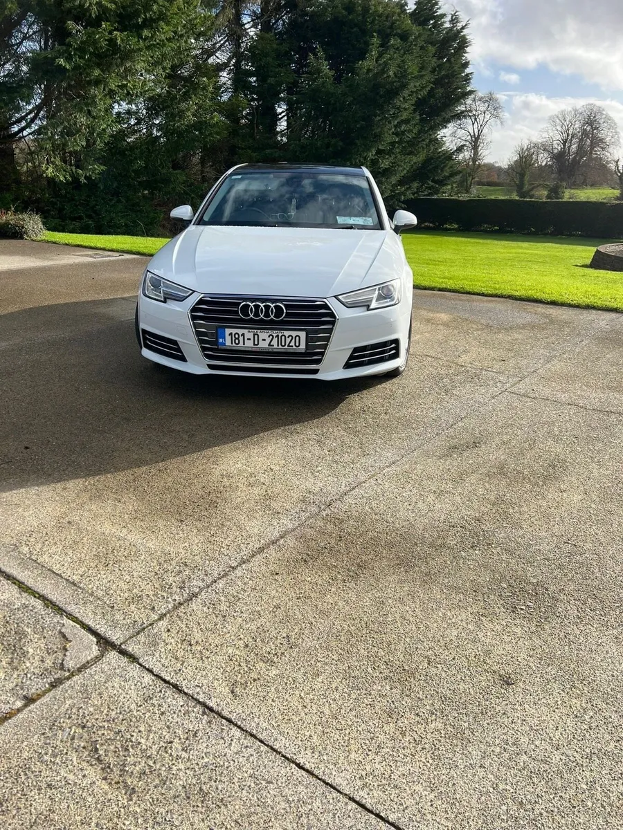 Audi A4 limousine 181D21020 - Image 1