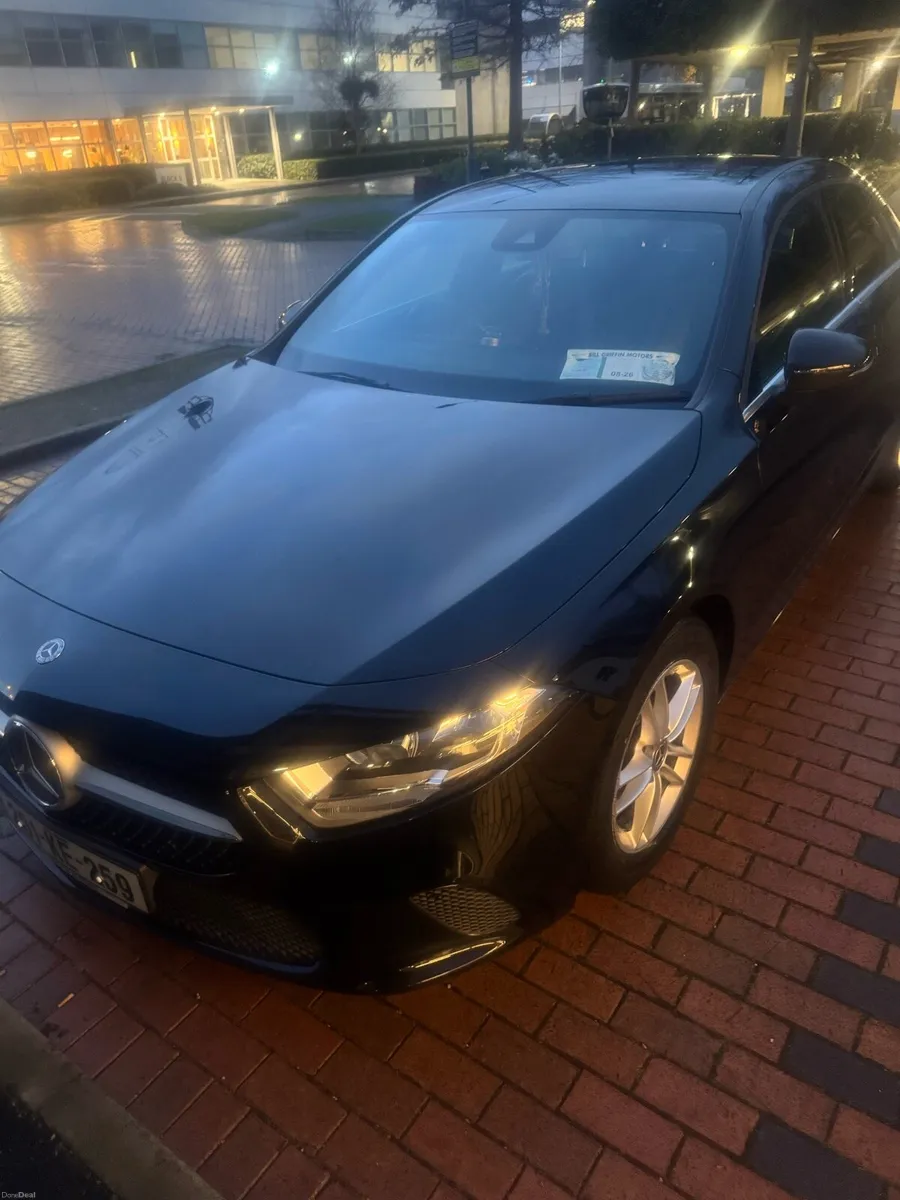mercedes a180d saloon - Image 2