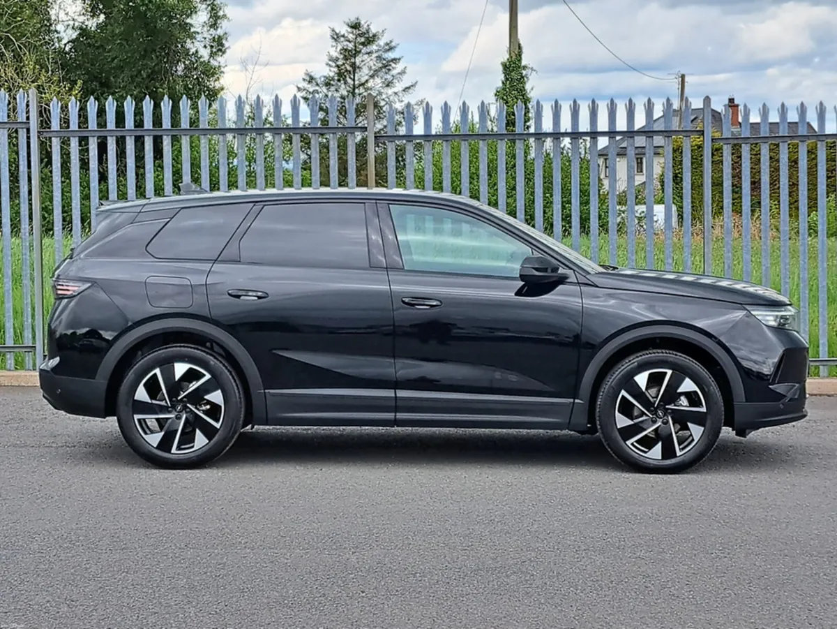 Opel Grandland GS 136BHP MILD HYBRID AUTOMATIC **T - Image 5