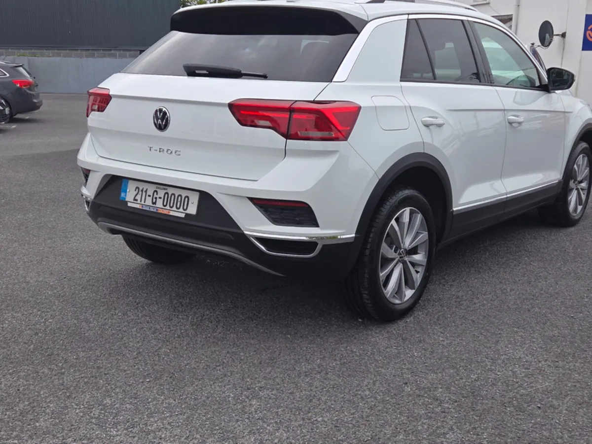 Volkswagen T-Roc 2.0 Diesel Auto Style - Image 3