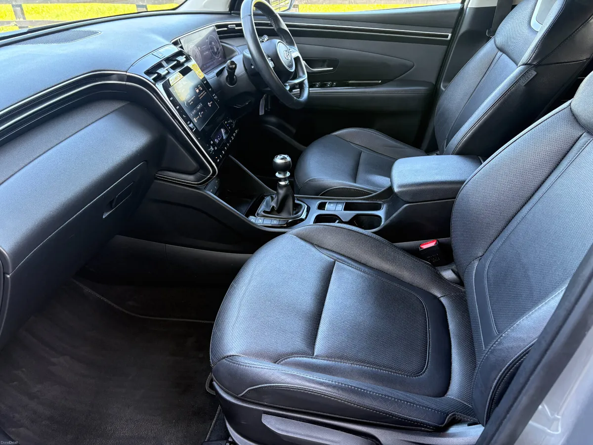 221 Hyundai Tucson 1.6D Executive - Image 6