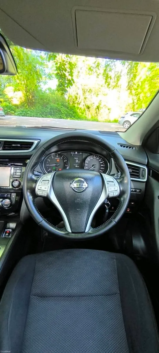 2016 NISSAN QASHQAI 1.2 PETROL AUTOMATIC PANORAMIC - Image 4
