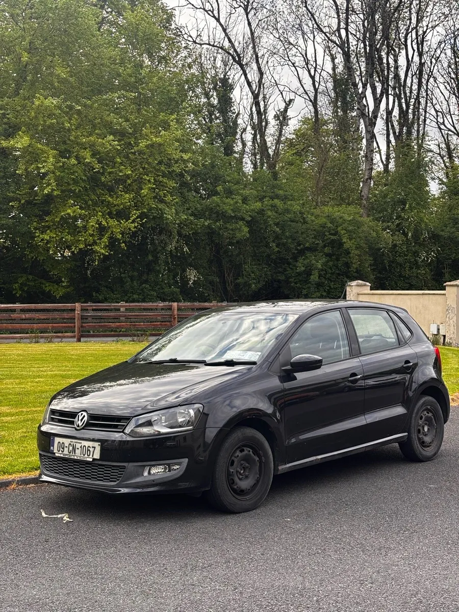 09 Volkswagen Polo - Image 2