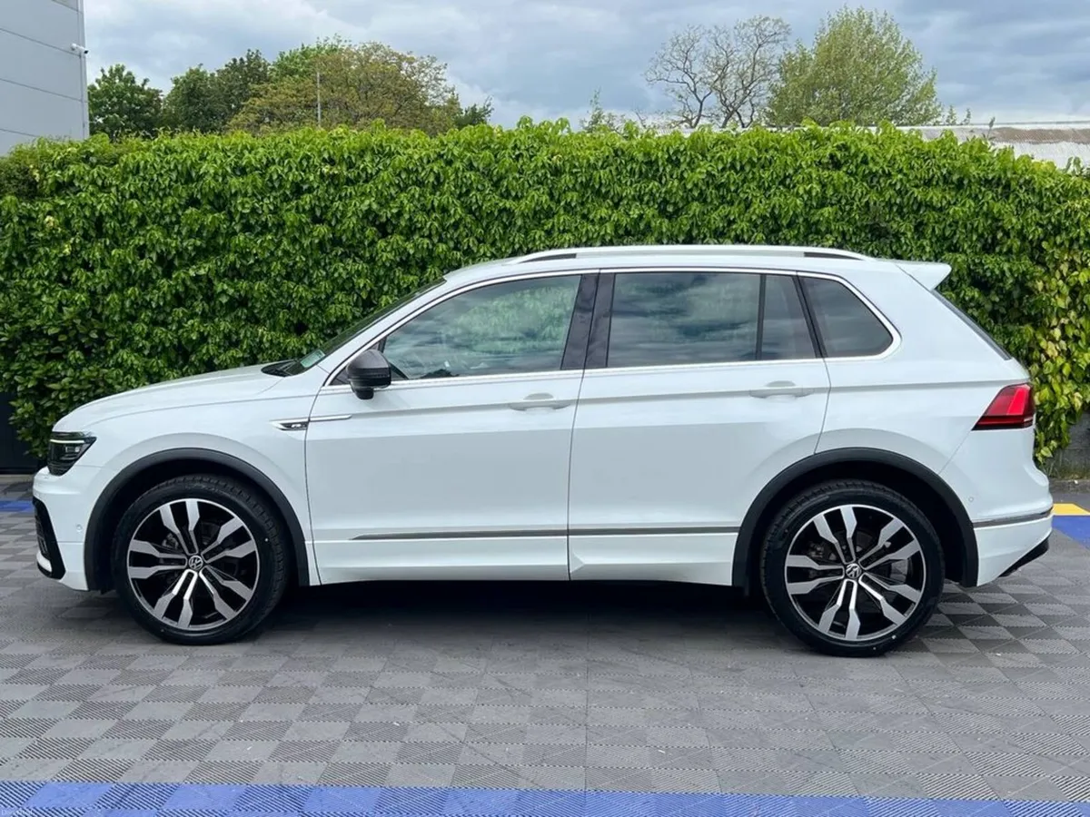 Volkswagen Tiguan R-LINE 4MOTION 2.0 TDI // BRAND - Image 3
