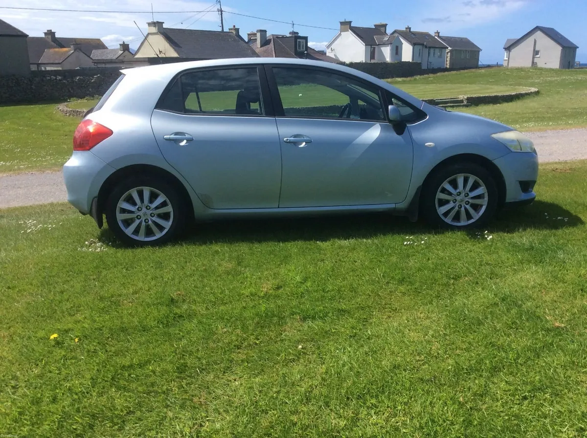 Toyota Auris 2007 Automatic petrol - Image 3