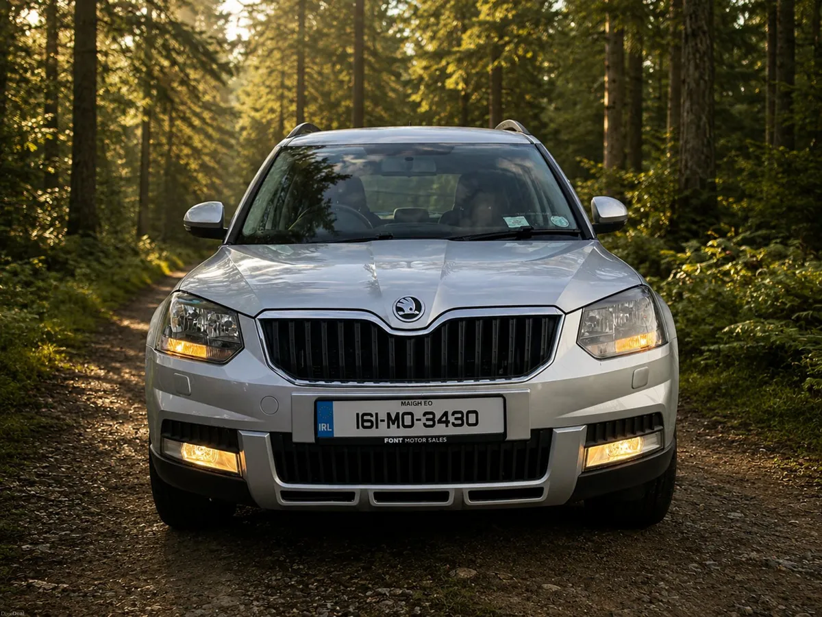 161 SKODA YETI 2.0TDI OUTDOOR - LOW MILES - - Image 2