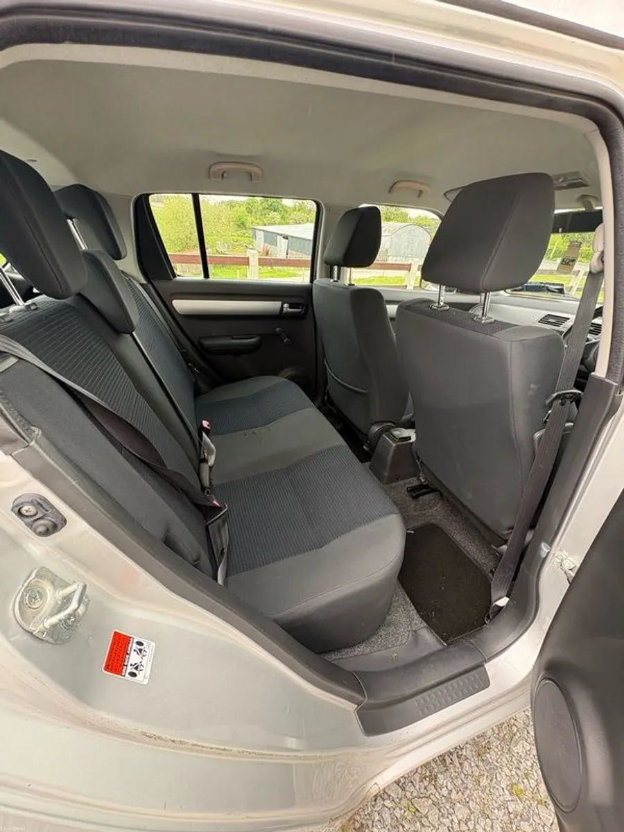 2008 Suzuki Swift - Image 4