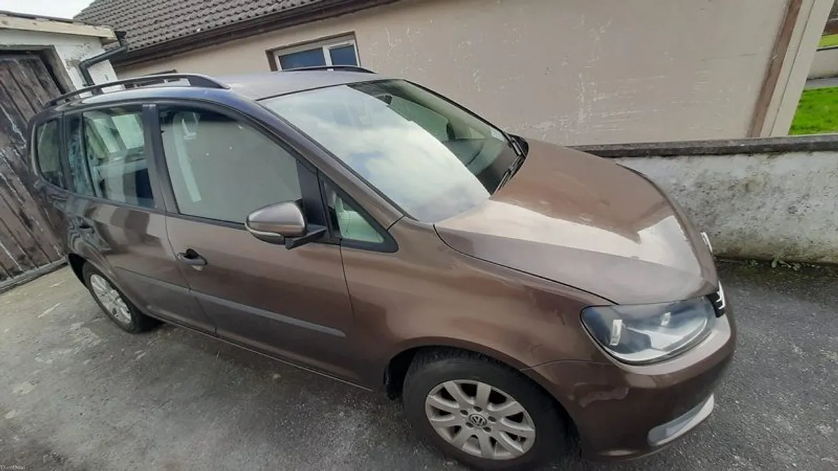 2011 Volkswagen Touran - Image 4