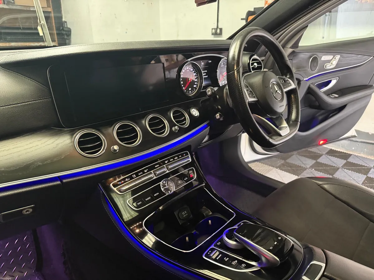 Mercedes-Benz E-Class 2016 - Image 2