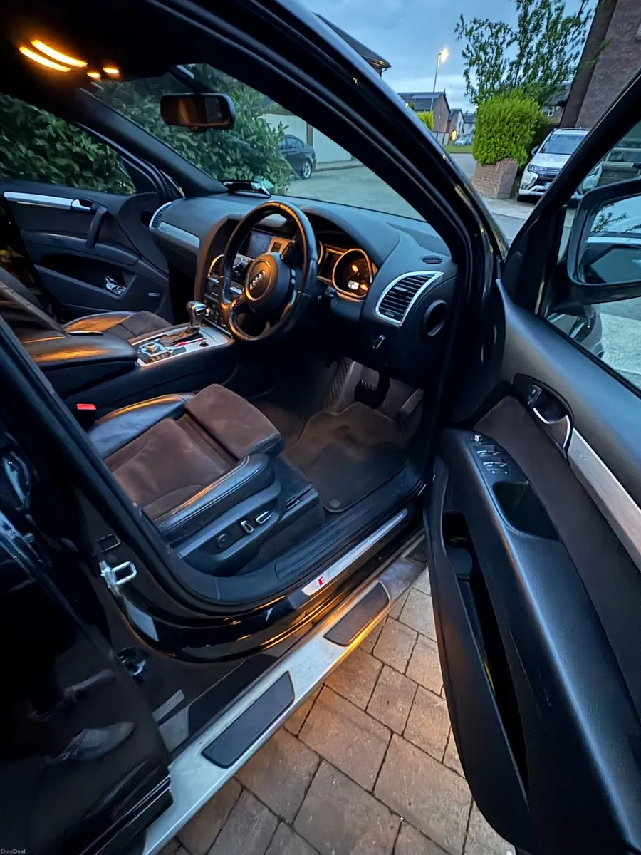 Audi Q7 Sline - Image 2