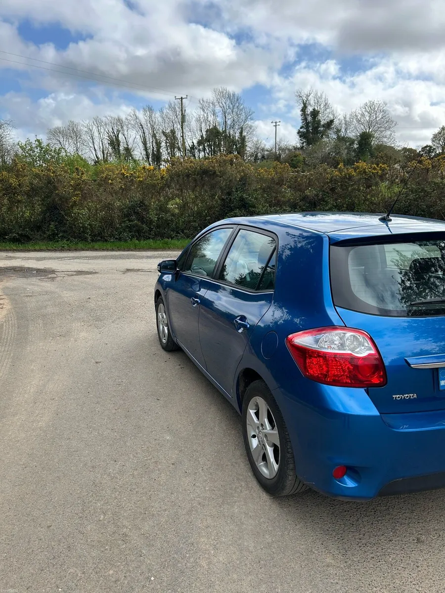 2010 1.4 petrol auris - Image 3