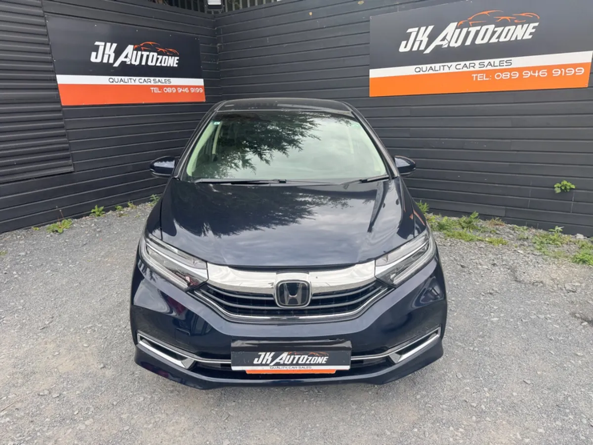 Honda Shuttle 1.5 HYBRID AUTO - Image 2