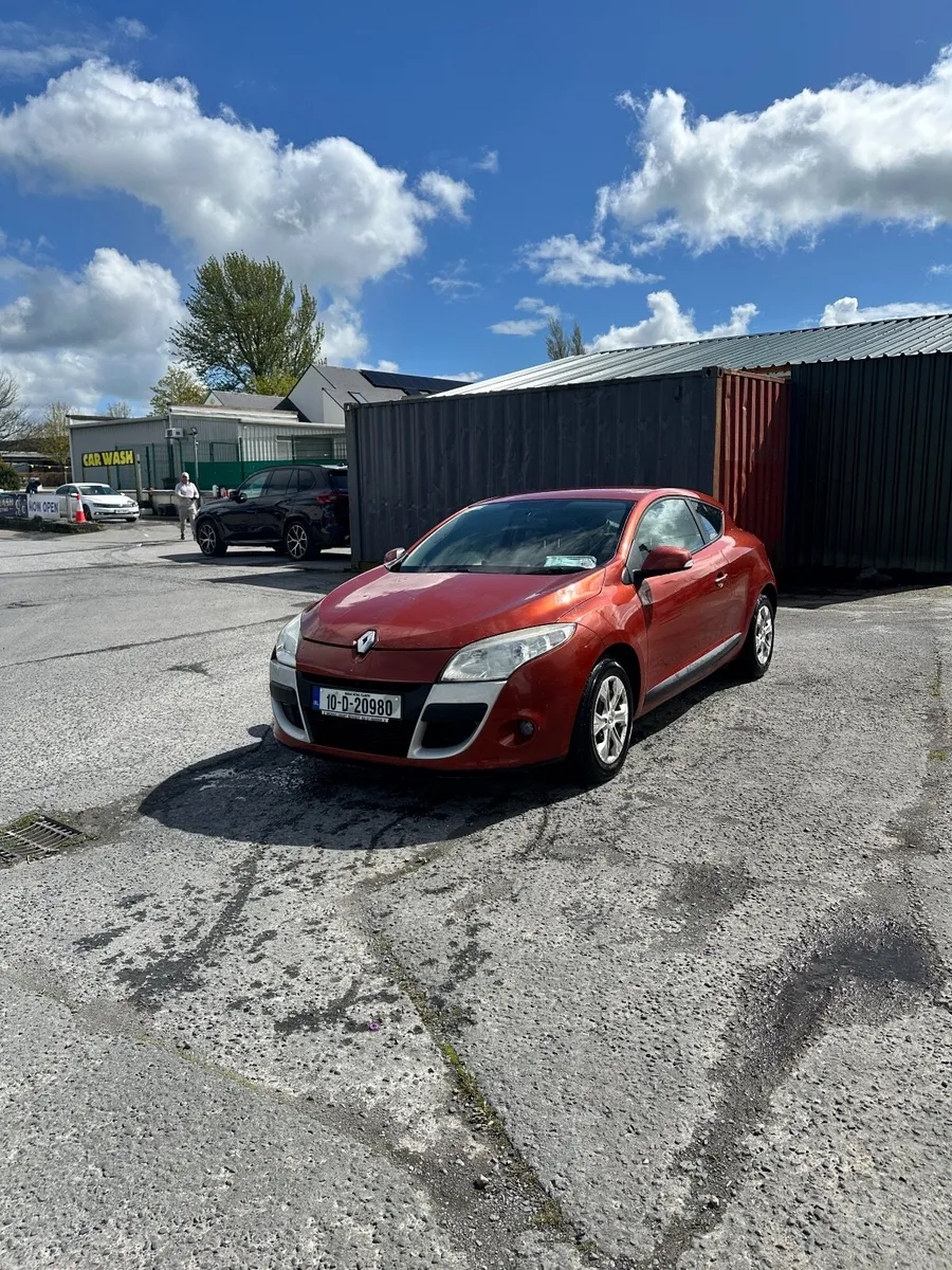 Renault Megane 2010 - Image 1