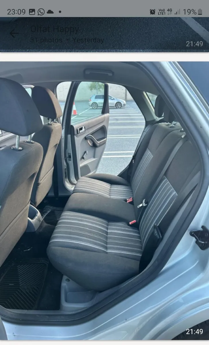 Ford Focus 2009 - Image 2