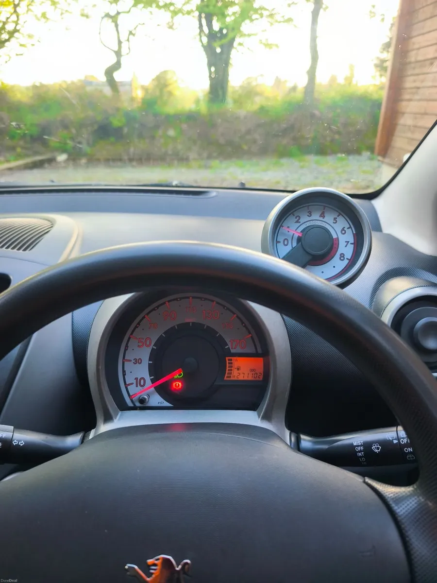 Peugeot 107 - Image 2