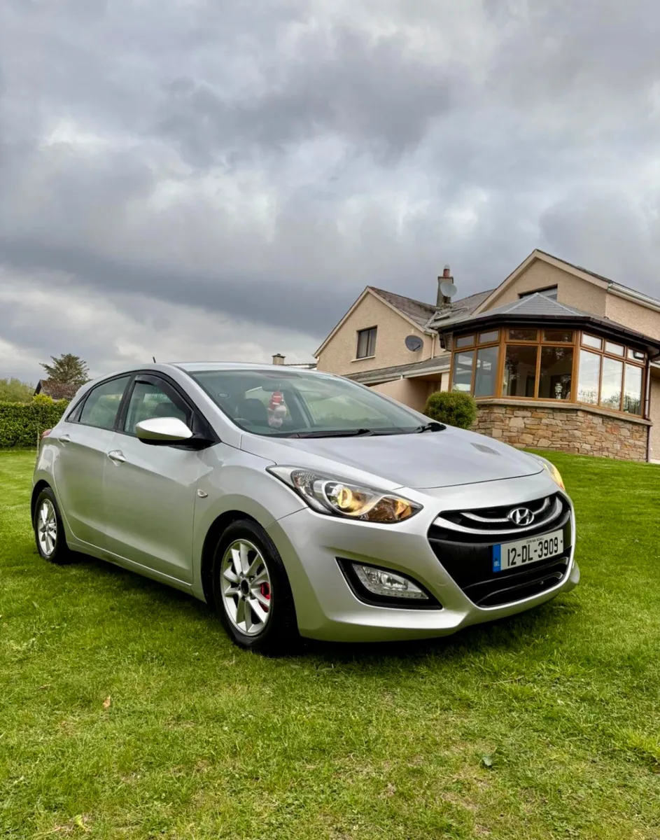 2012 Hyundai i30 1.6 Diesel Deluxe - Image 1