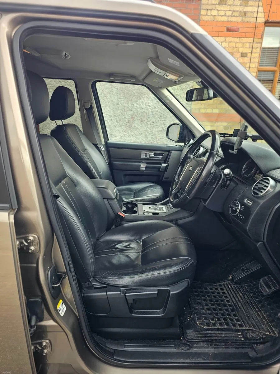 Land Rover Discovery | Crew Cab, Lady Owner - Image 5