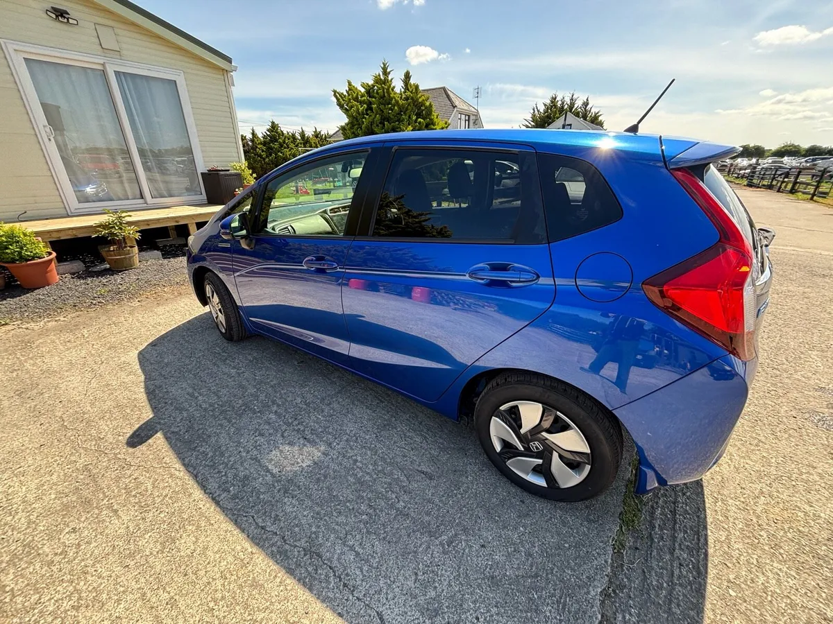 Honda Fit 2015 **Low Mileage** Hybrid - Image 4