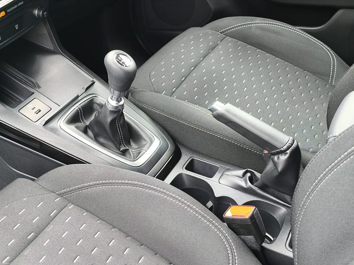 2025 Ford Puma 1.0L Hybrid 125 Ps Titanium - Image 4