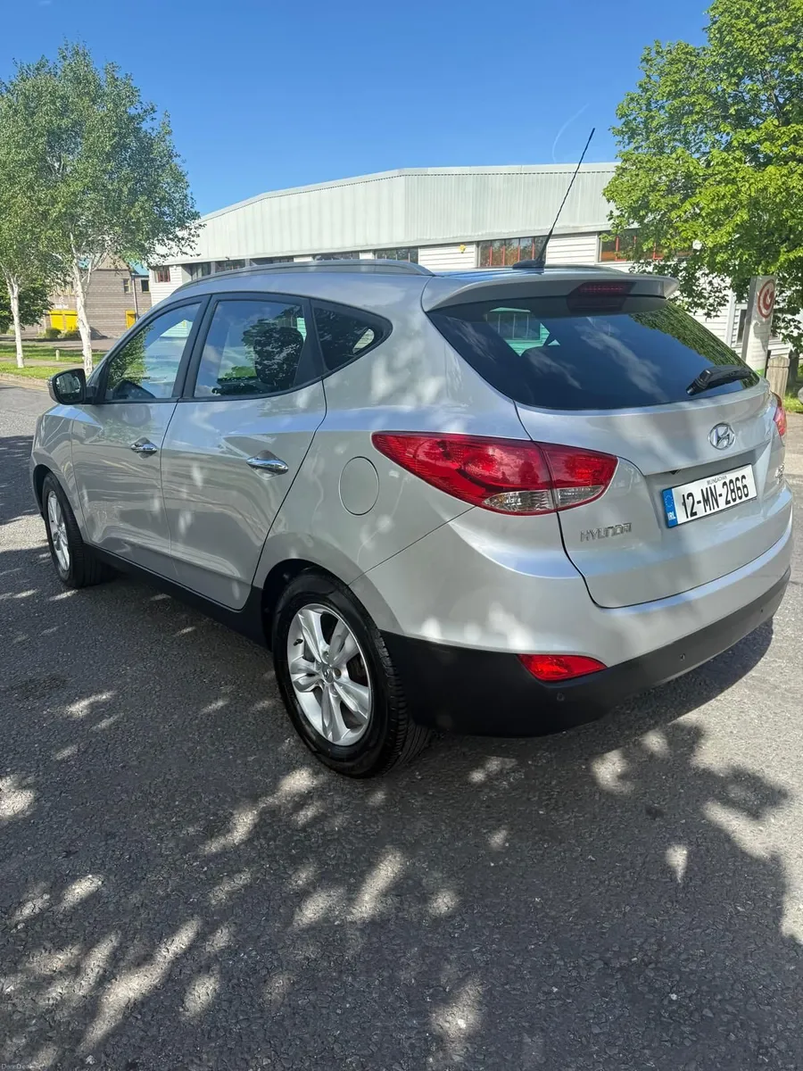 Hyundai ix35 2012 1.7 D Premium - Image 4