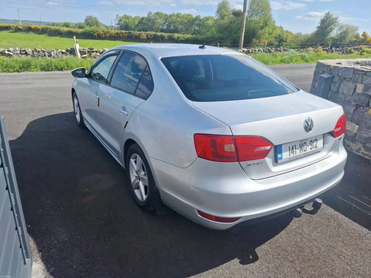 141 VW Jetta - Image 4