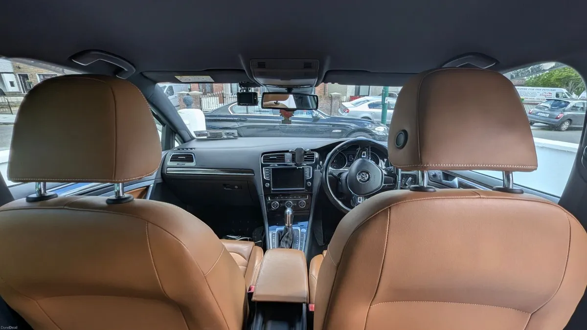 Volkswagen Golf 2014 - Image 3