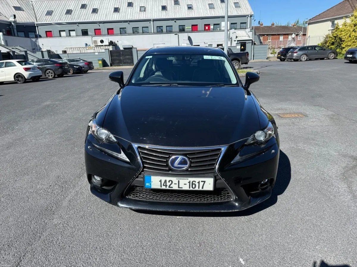 Lexus IS 2014 300H - New NCT - Image 4