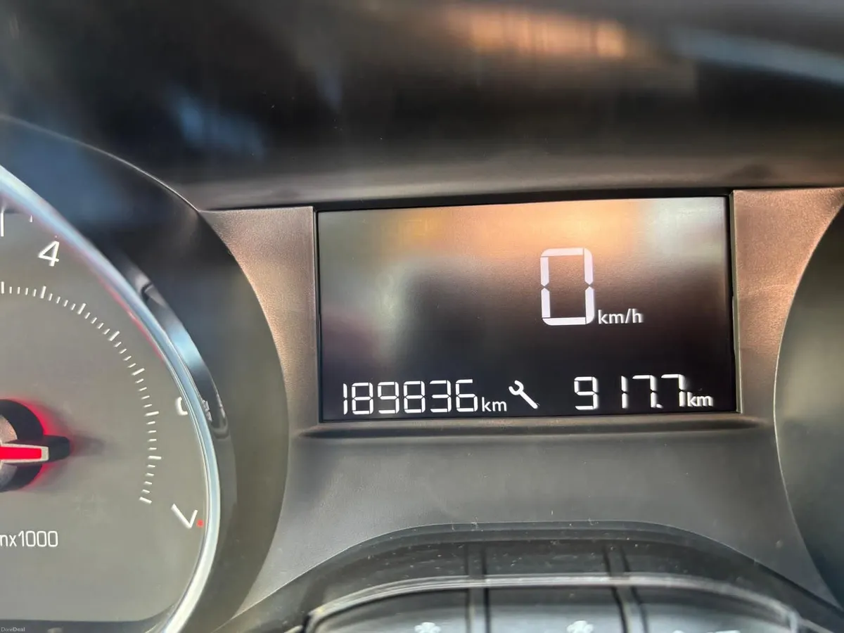 Peugeot 208 2013 - Image 4