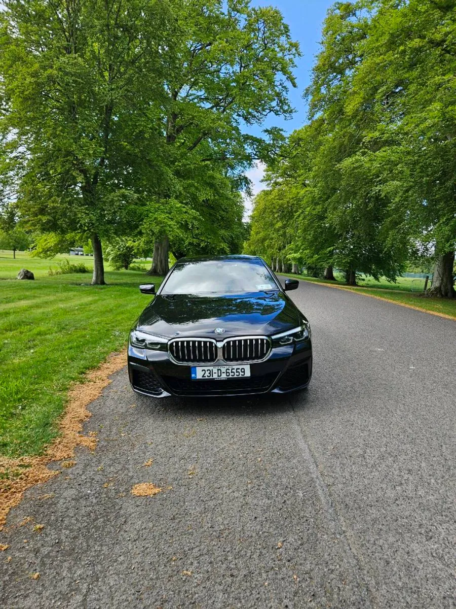 BMW 520 M SPORT X Drive - Image 3