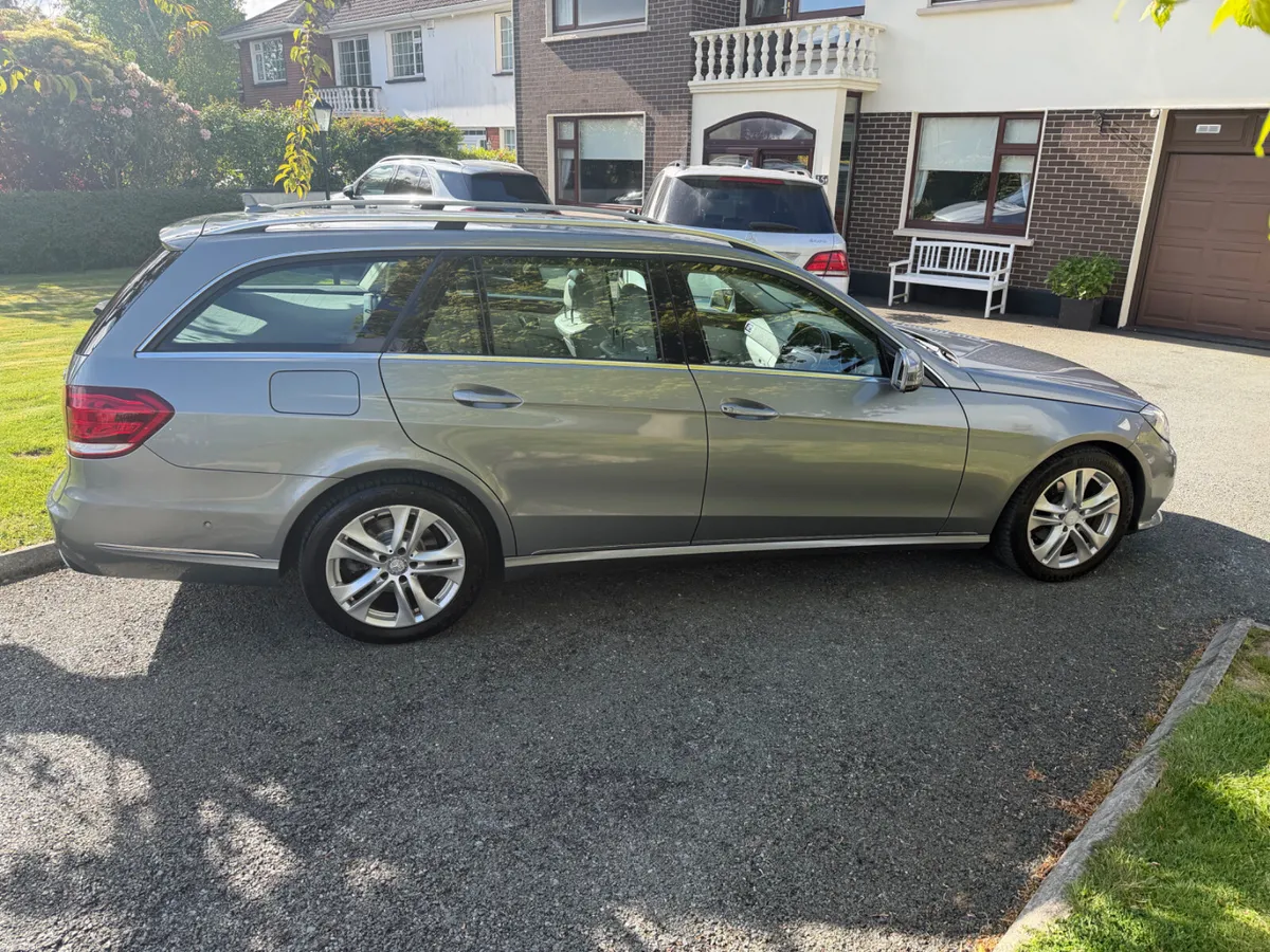 2013 Mercedes-Benz E-Class estate AS NEW - Image 2